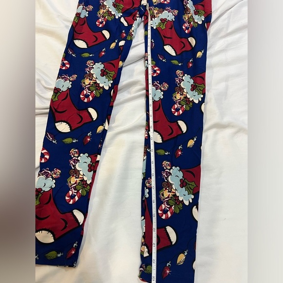 Lularoe One Size Leggings Christmas Stockings and Lights - Picture 5 of 6
